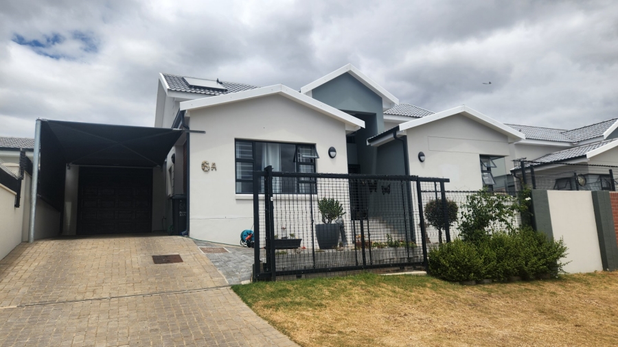 3 Bedroom Property for Sale in Hartenbos Heuwels Western Cape